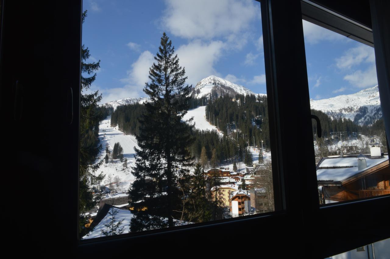 Chalet Dei Pini Aparthotel Madonna di Campiglio Exterior photo